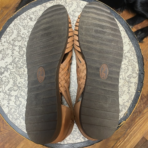 Sandals/ loafers! - Picture 3 of 3